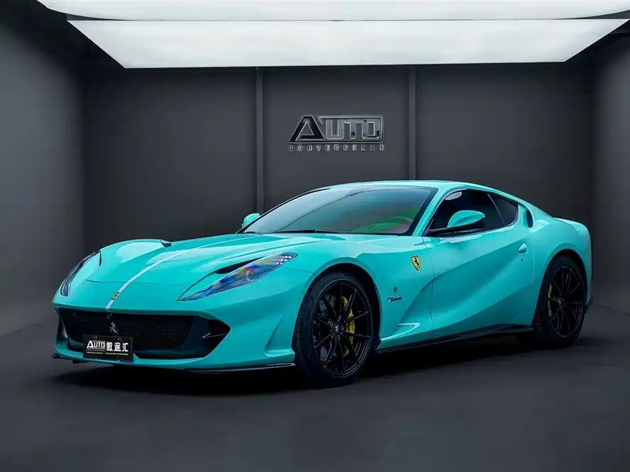 Ferrari 812 2019 2017 6.5L Superfast