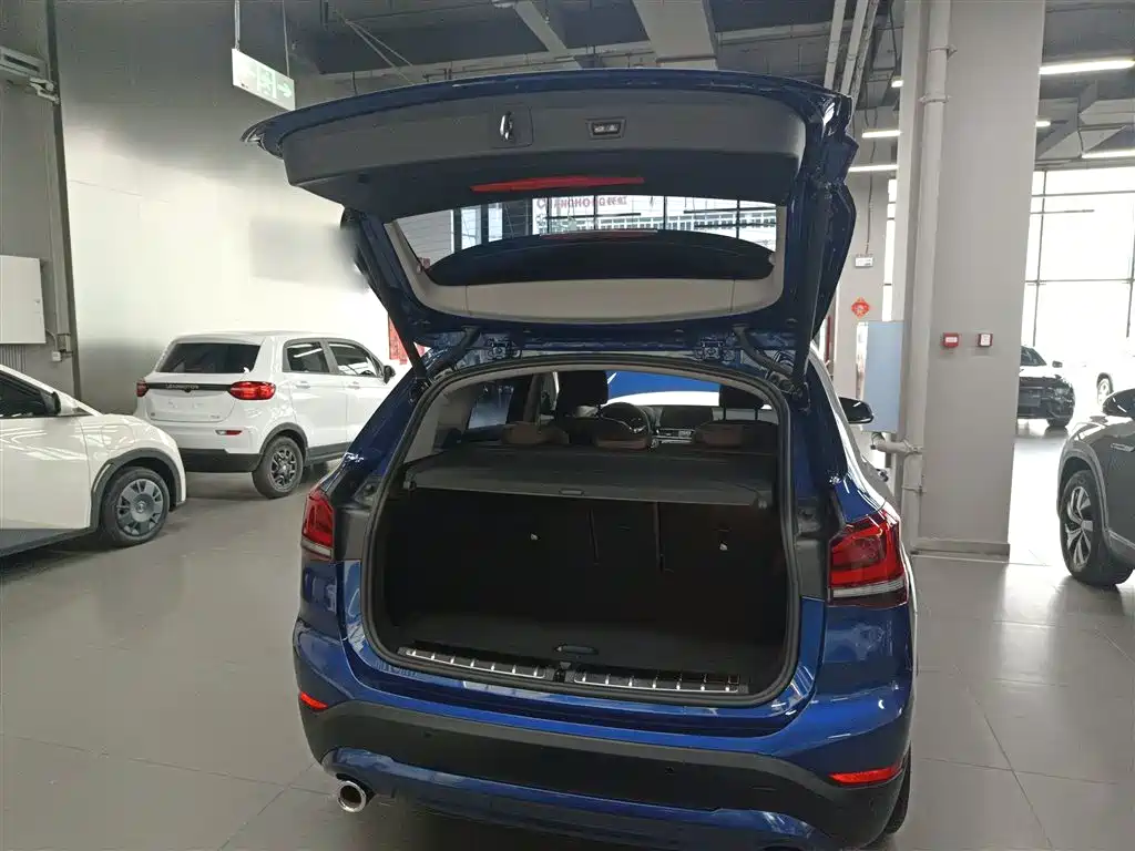 BMW X1 2021 sDrive25Li Leading фото 19