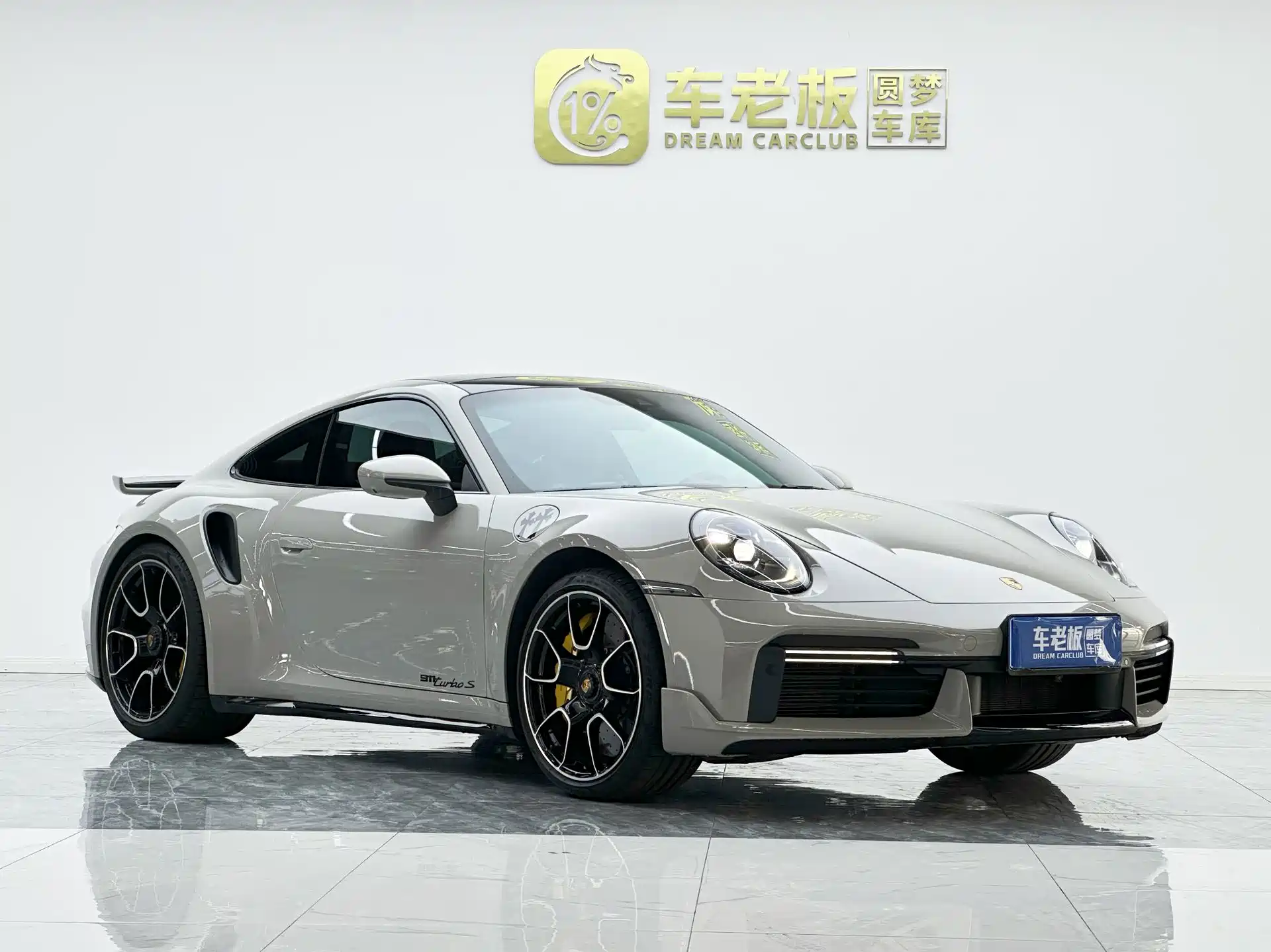 Фото 3 - Porsche 911