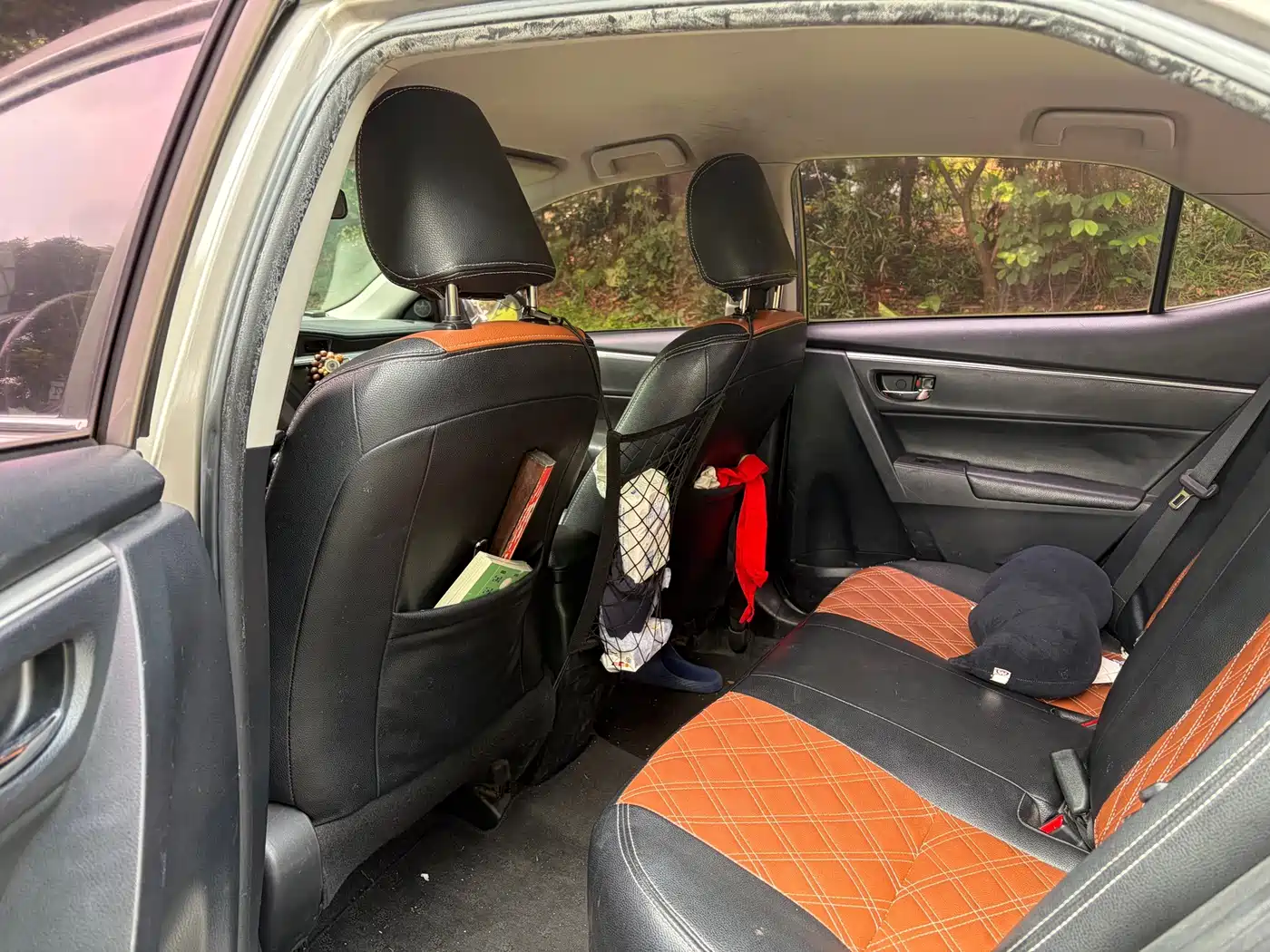 Фото 4 - Toyota Corolla