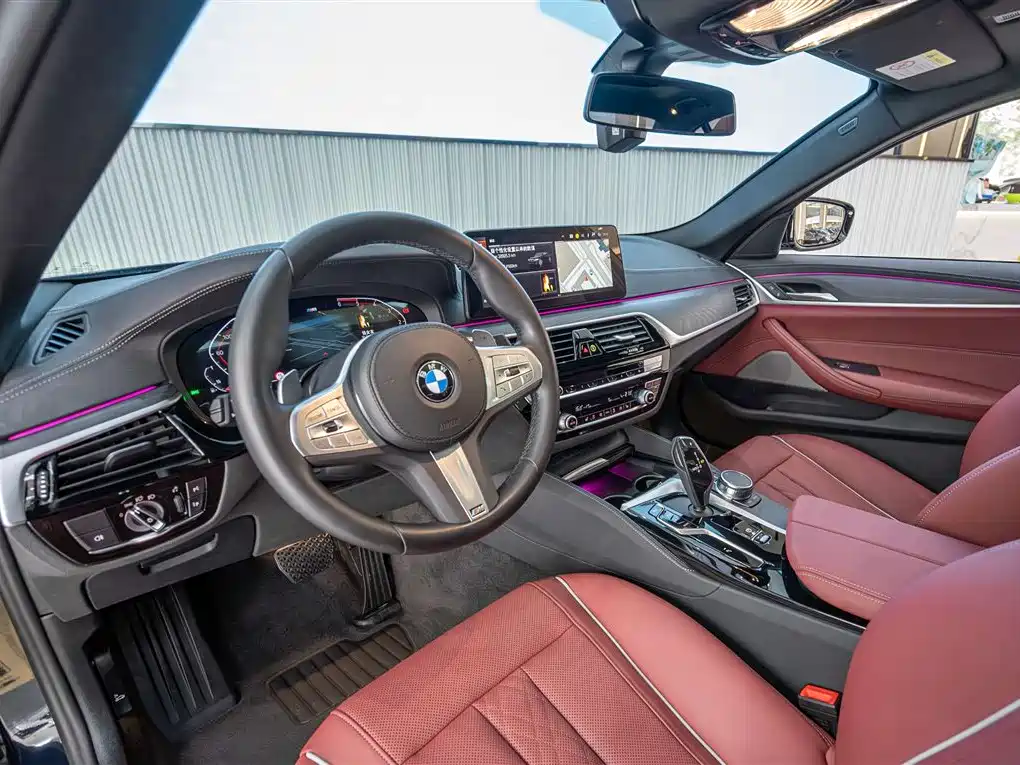 BMW 5 Series 2023 530Li Leading M Sport Package фото 27