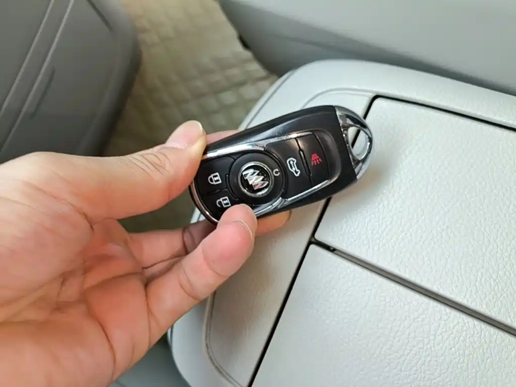 Фото 9 - Buick GL8