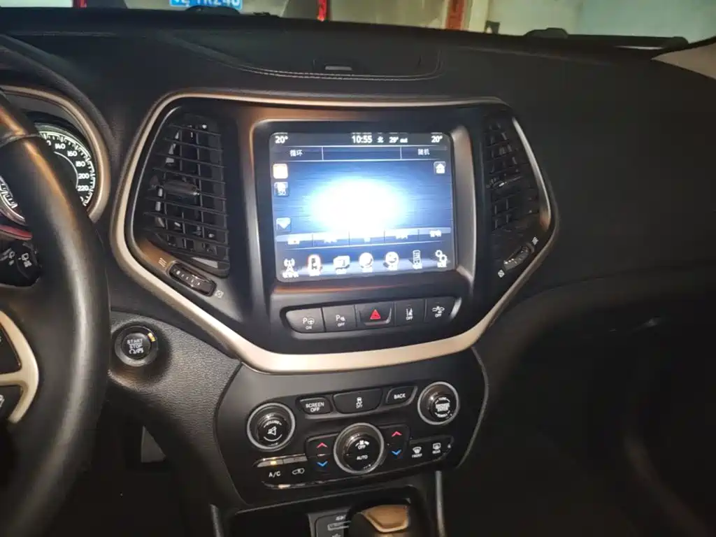 Jeep Cherokee (Import) 2015 2014 2.4L Luxury