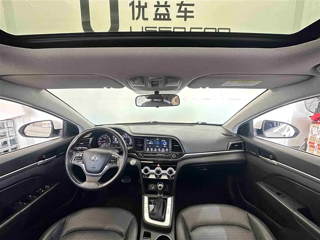 Hyundai Elantra 2019 1.5L CVT Smart Elite фото 6
