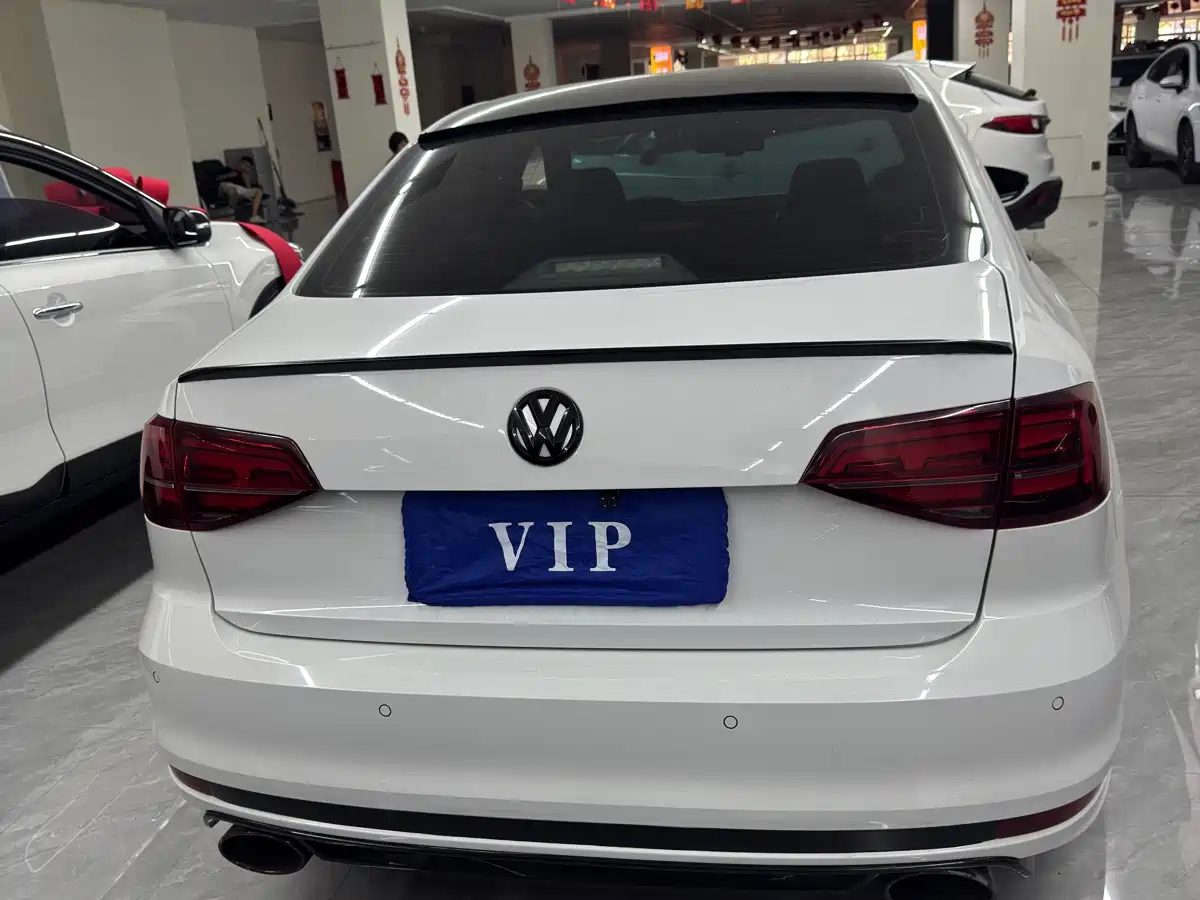 Фото 6 - Volkswagen Sagitar