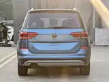 Photo 6 - Volkswagen Touran