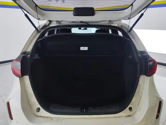 Honda Fit 2021 1.5L CVT Trend Edition — фото 4