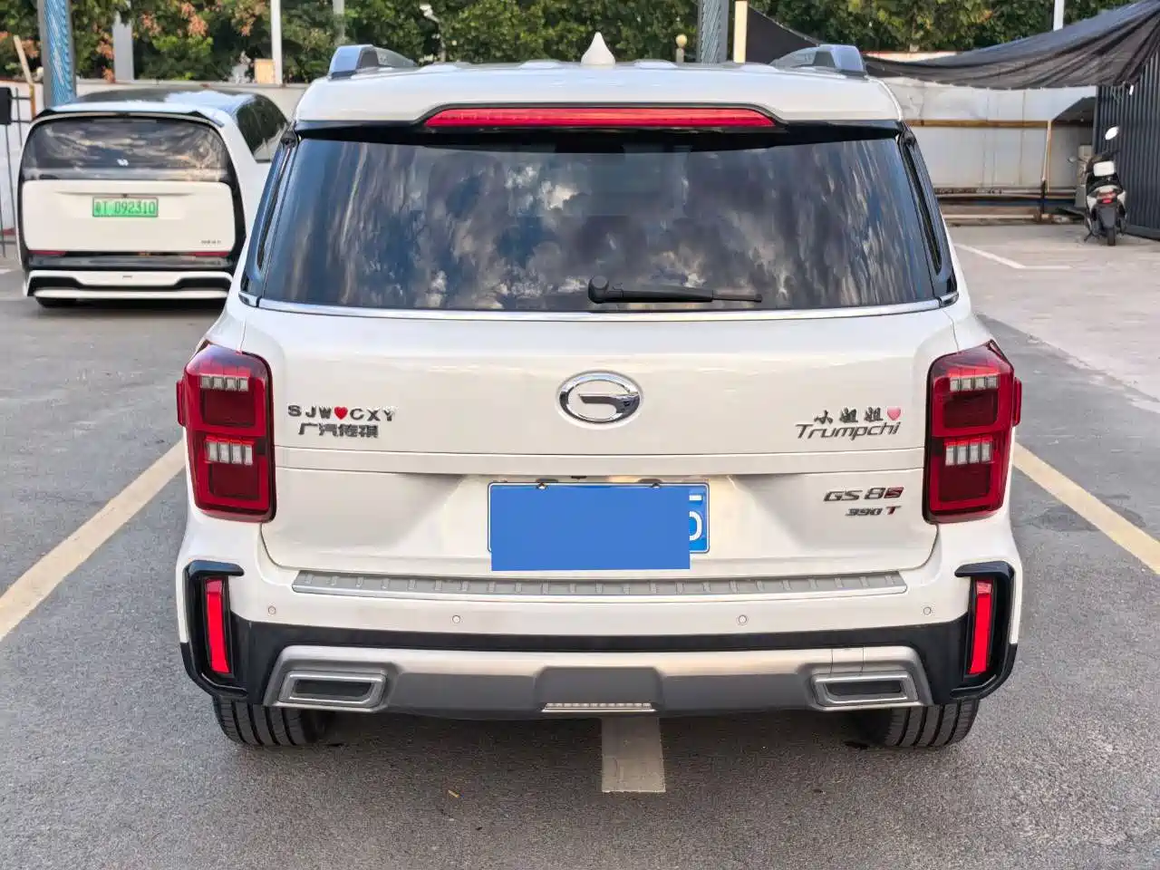 صورة 17 - GAC Trumpchi GS8