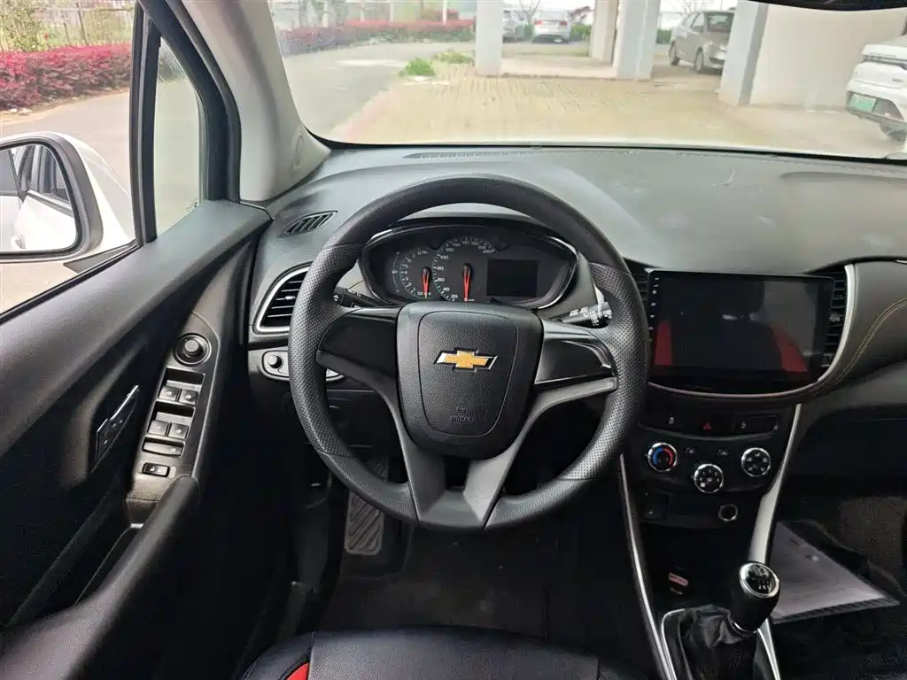 Chevrolet Trax 2017 1.4T Manual 2WD Comfort фото 4