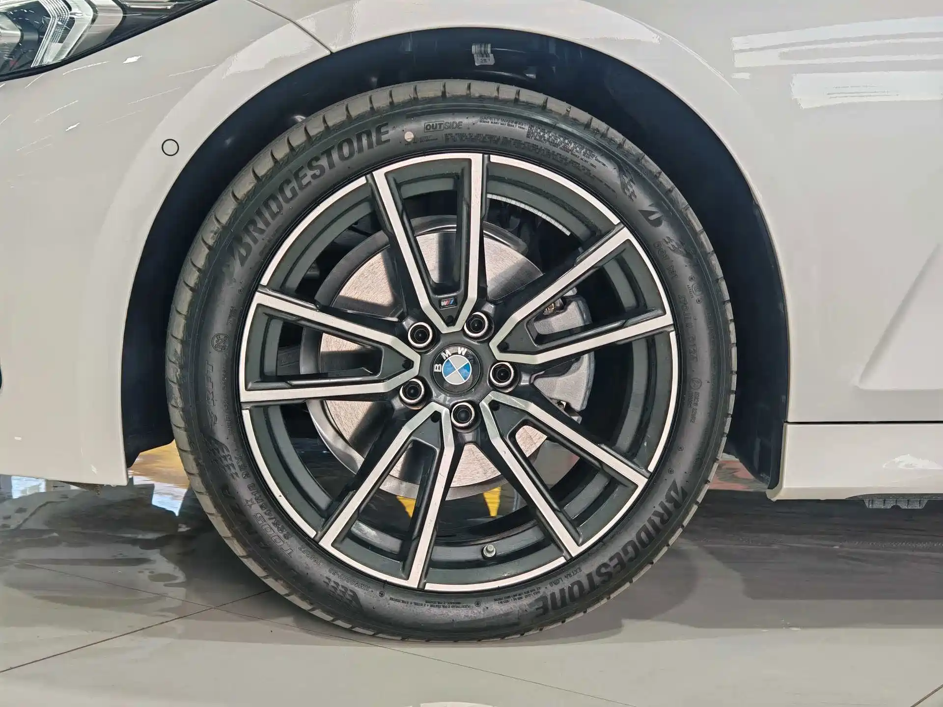 Photo 14 - BMW 3 Series