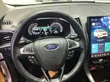 Фото 11 - Ford Edge