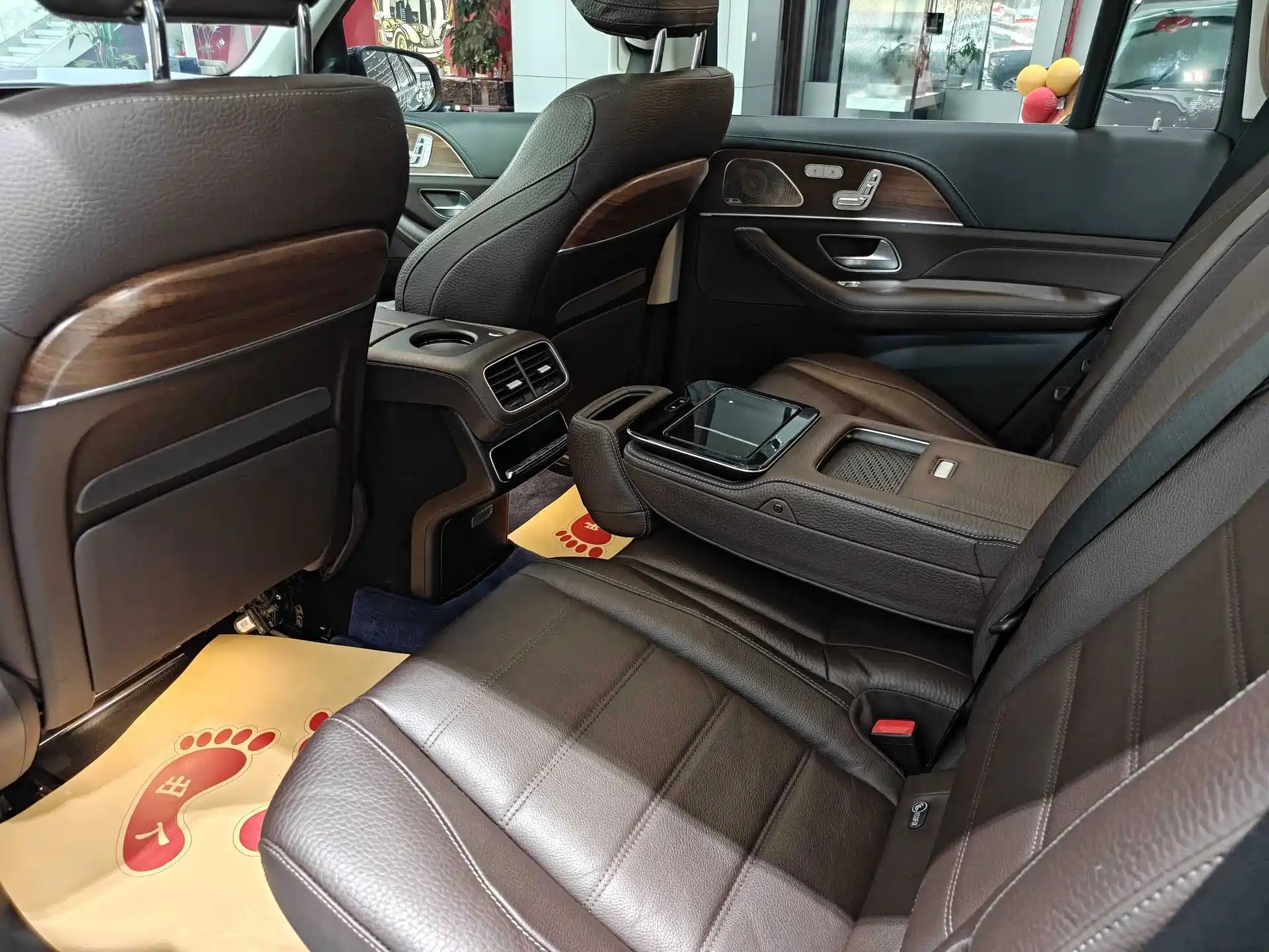 Фото 12 - Mercedes-Benz GLS