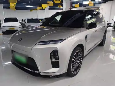NIO ES8