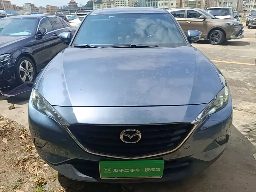 Photo 3 - Mazda CX-4