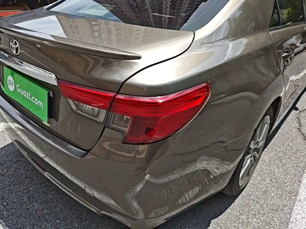 Toyota Reiz 2016 2013 2.5V Premium Edition