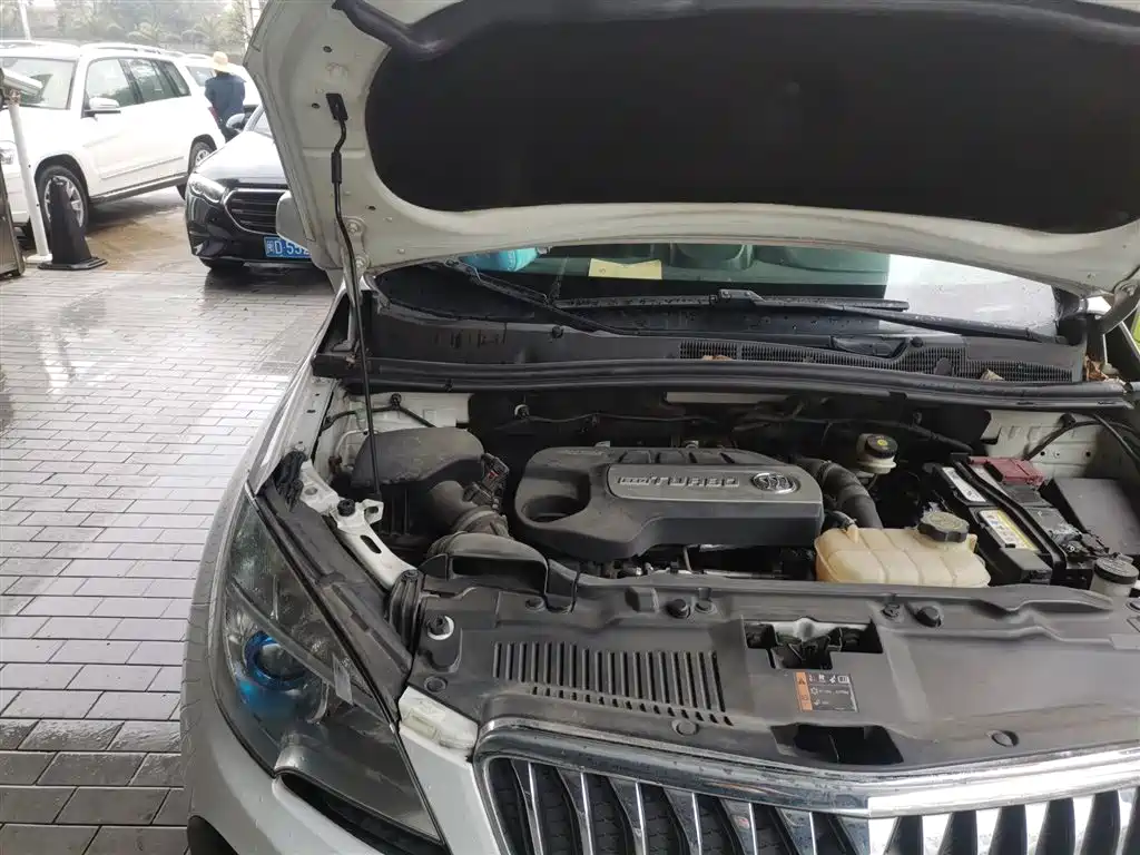 Buick Encore 2015 1.4T Automatic 2WD Urban Elite фото 21