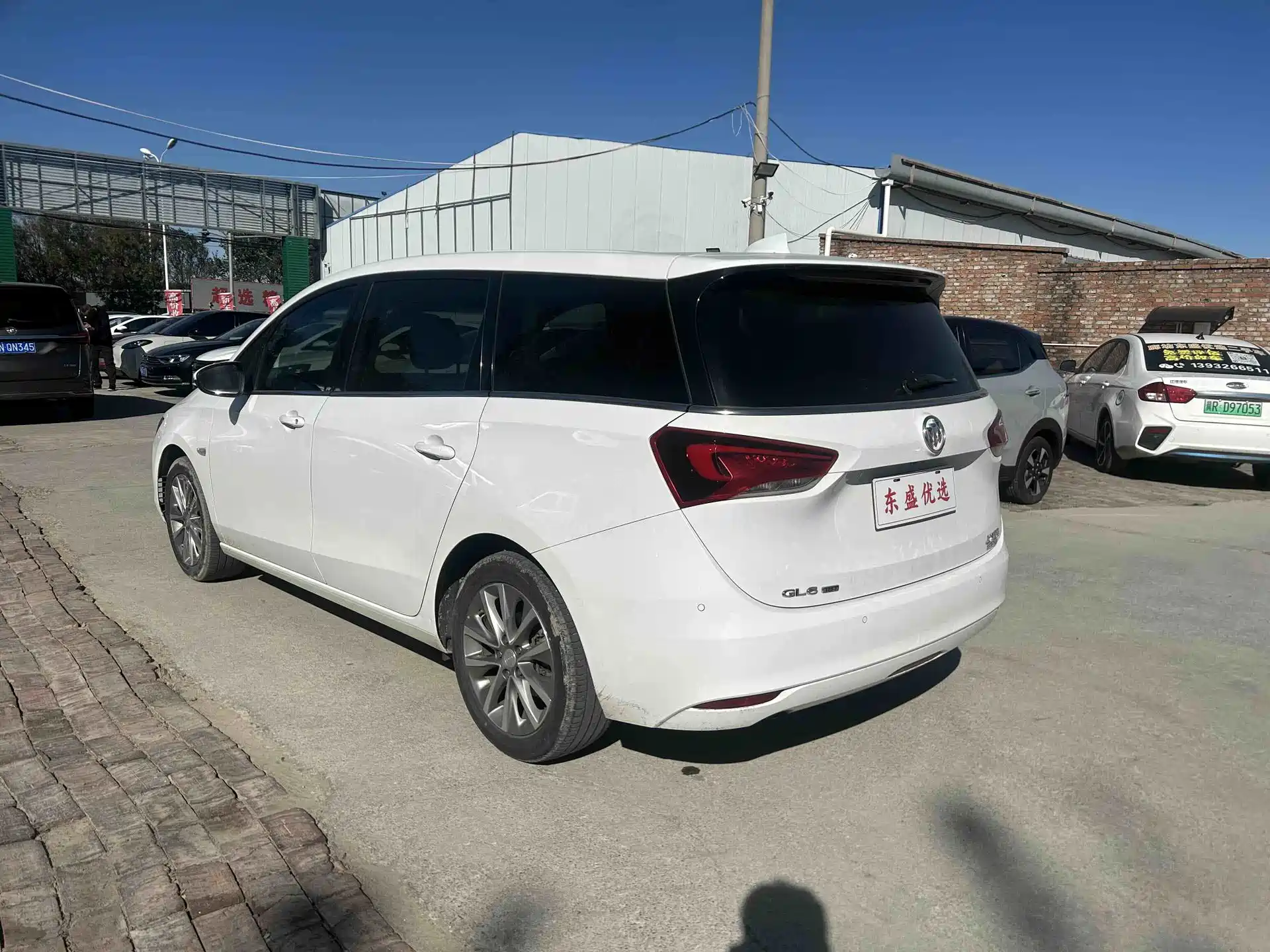 Фото 4 - Buick GL6