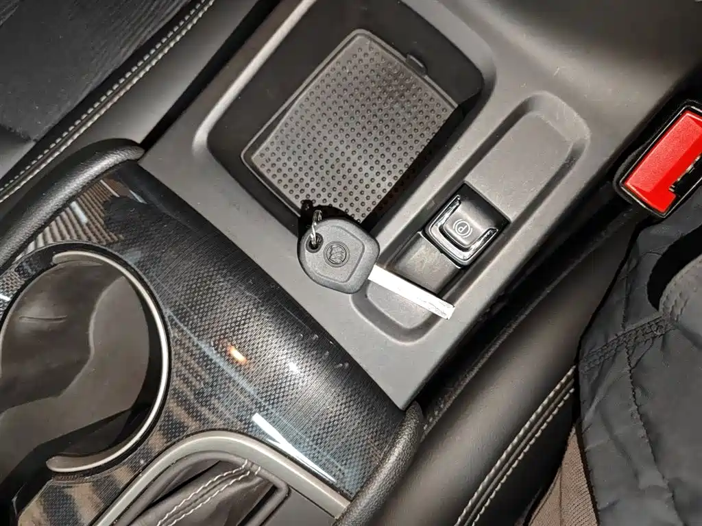 Buick Verano 2020 20T CVT Leading фото 9
