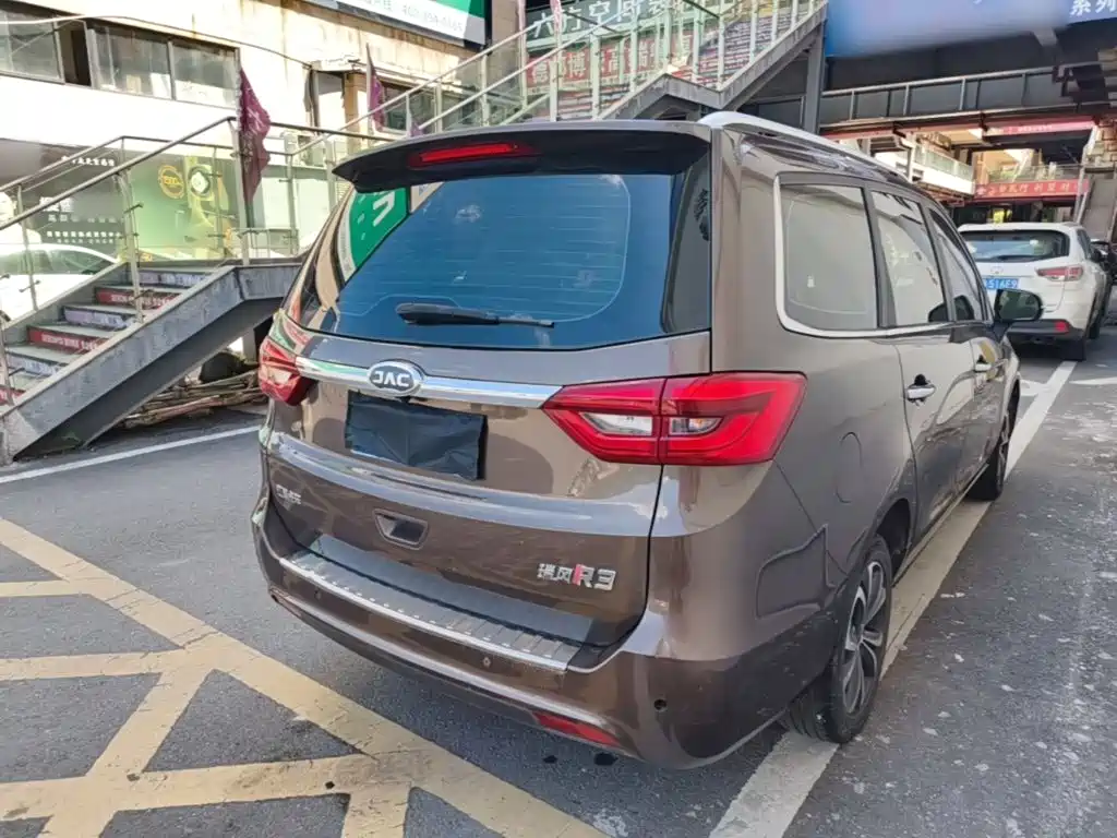 JAC Motors JAC Refine R3 2018 2018 1.6L Manual Luxury Sunroof