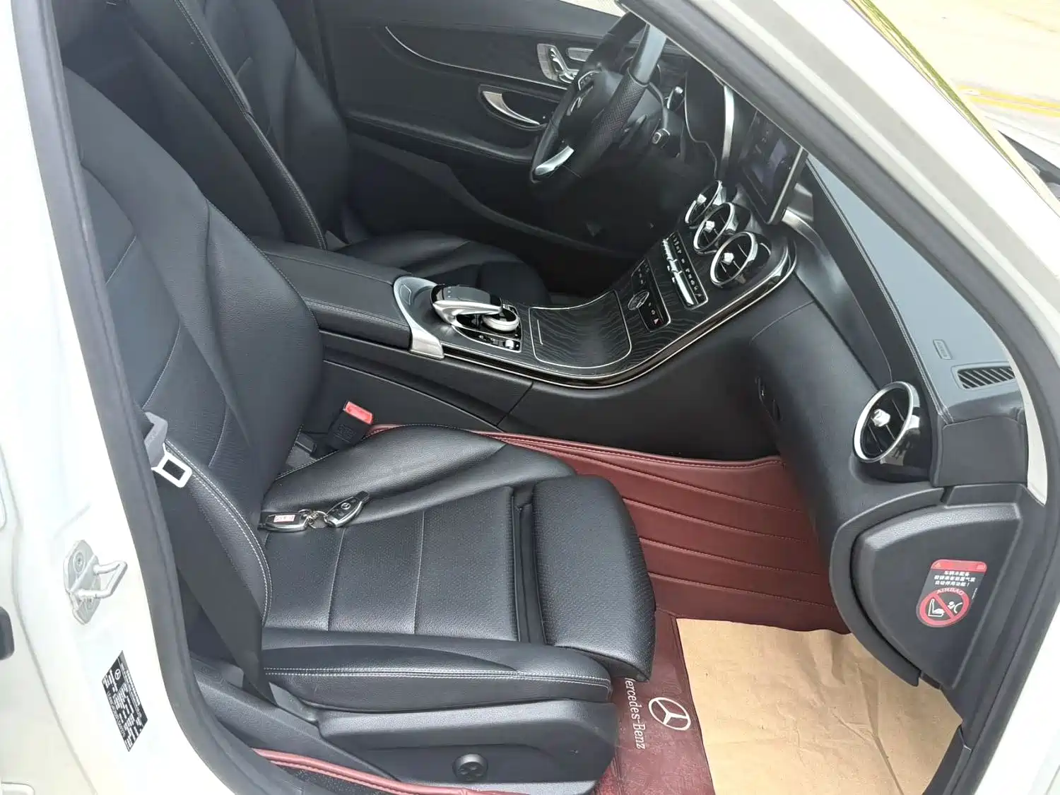 Фото 8 - Mercedes-Benz C-Class