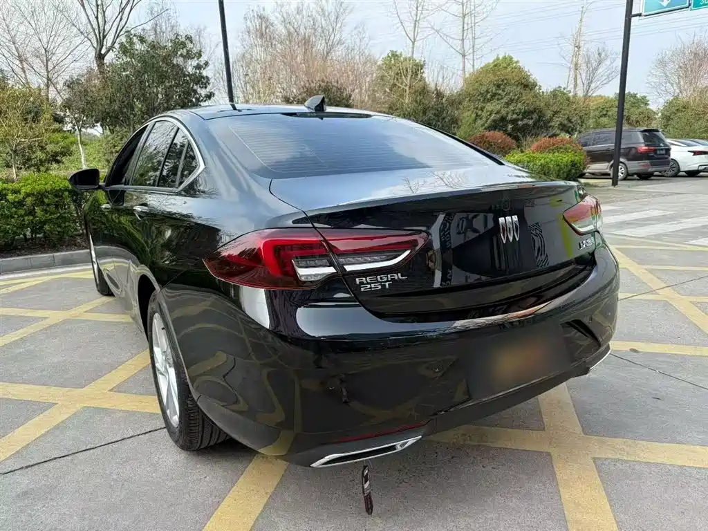BUICK REGAL