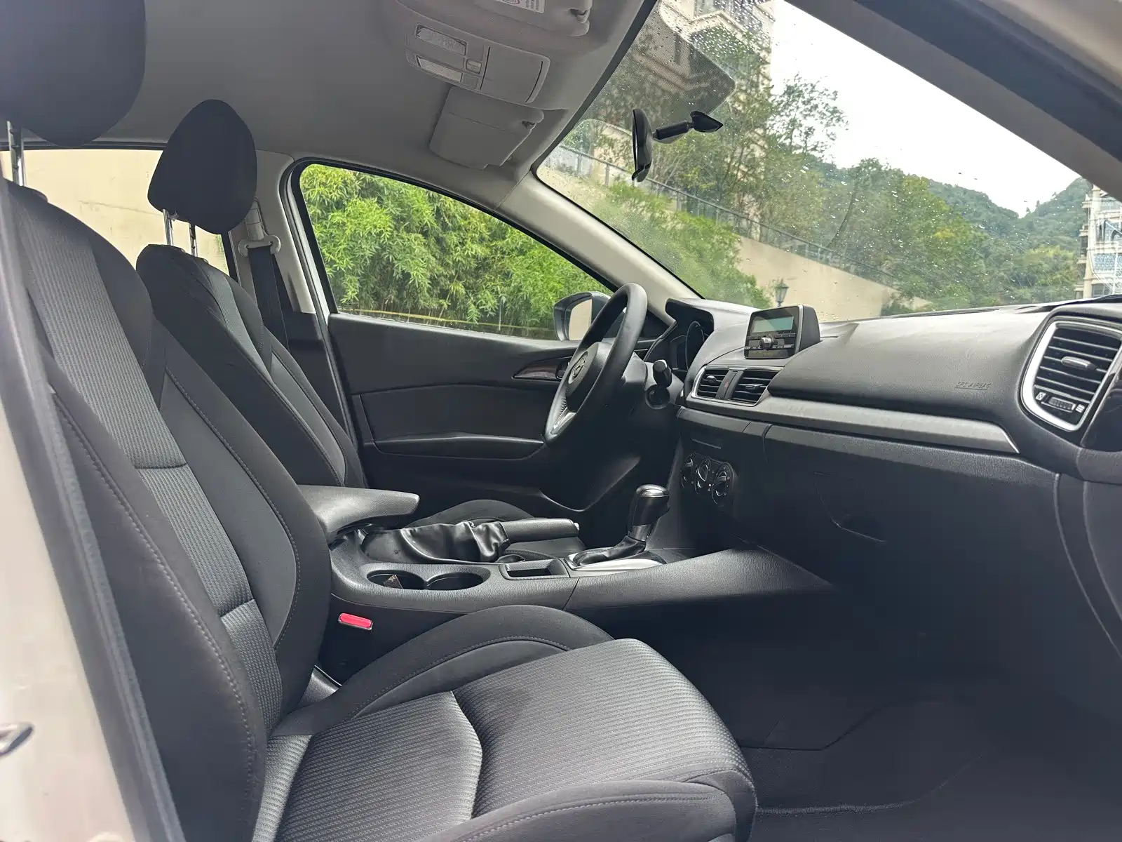 Photo 10 - Mazda Mazda 3