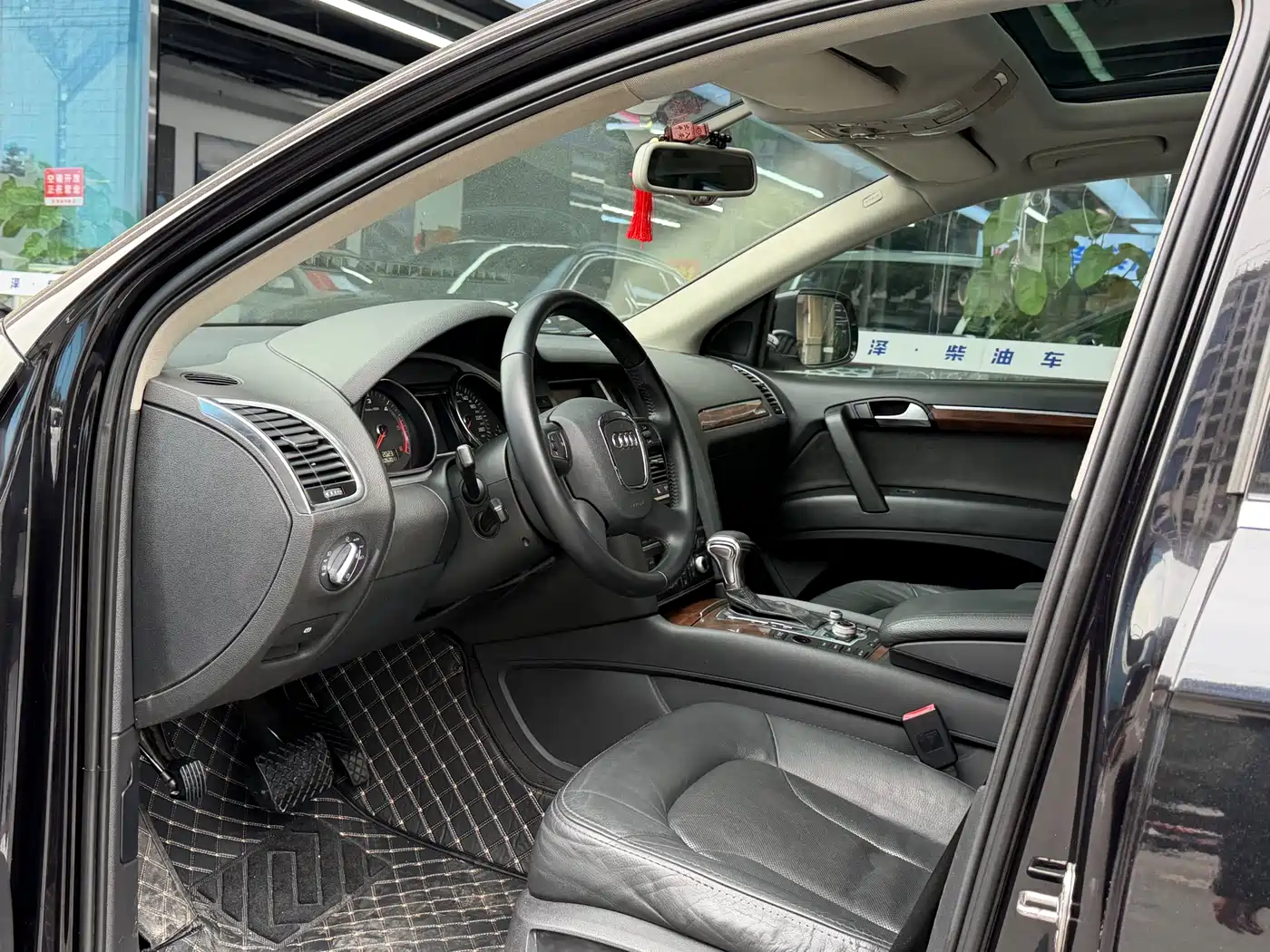 Audi Q7 2012 3.0 TDI Leading Edition фото 8