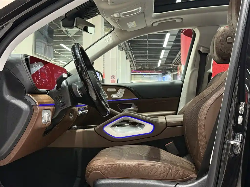 Mercedes-Benz GLS 2024 Model GLS 450 4MATIC Luxury фото 10