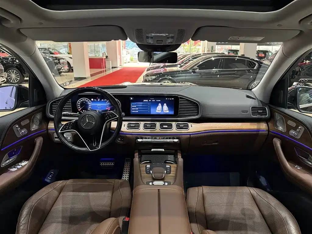 Mercedes-Benz GLS 2024 Model GLS 450 4MATIC Luxury фото 22