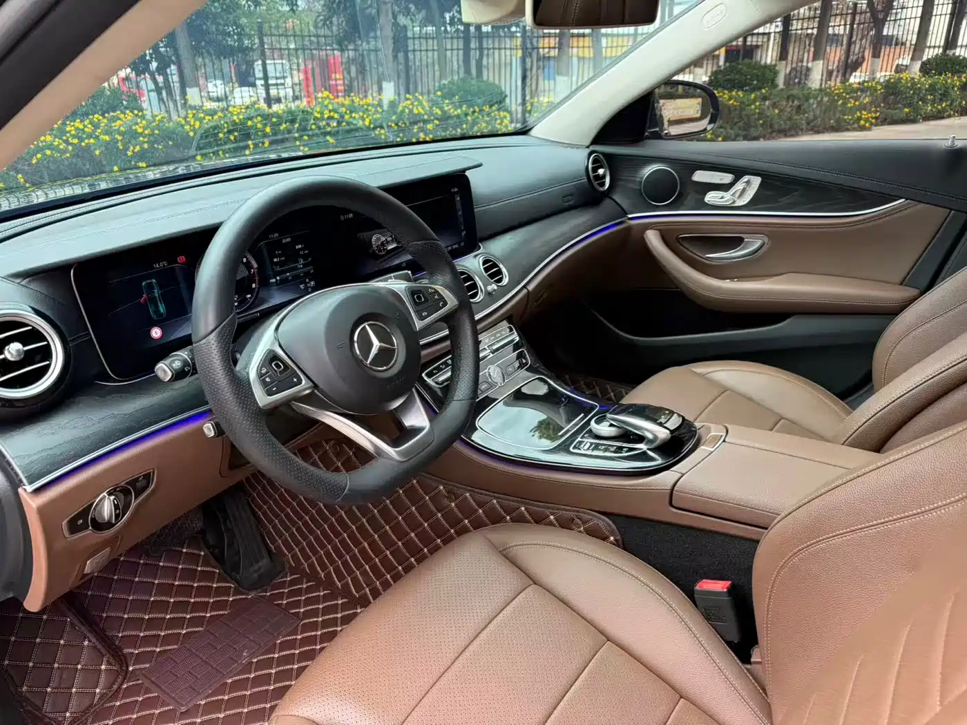 Mercedes-Benz E-Class 2017 E 300 L Luxury фото 7