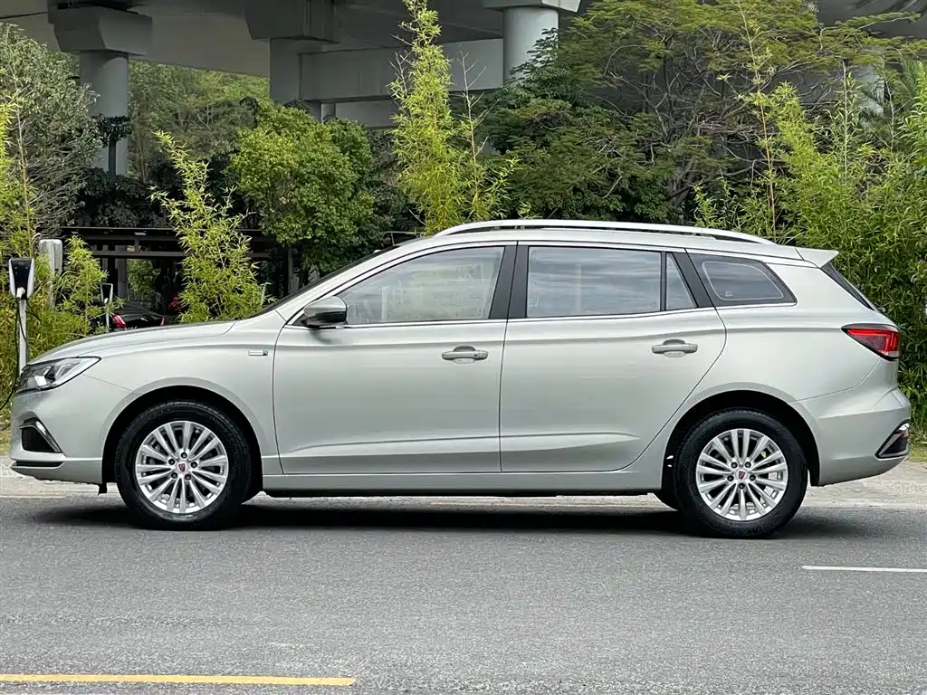 ROEWE EI5