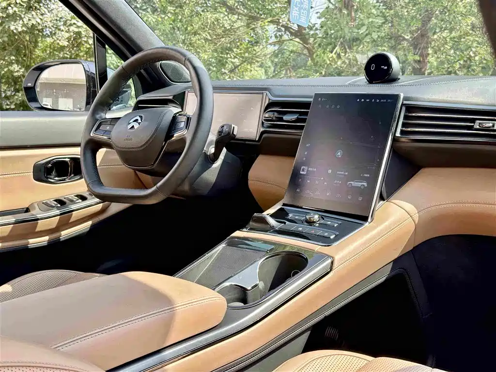 Photo 20 - NIO ES8