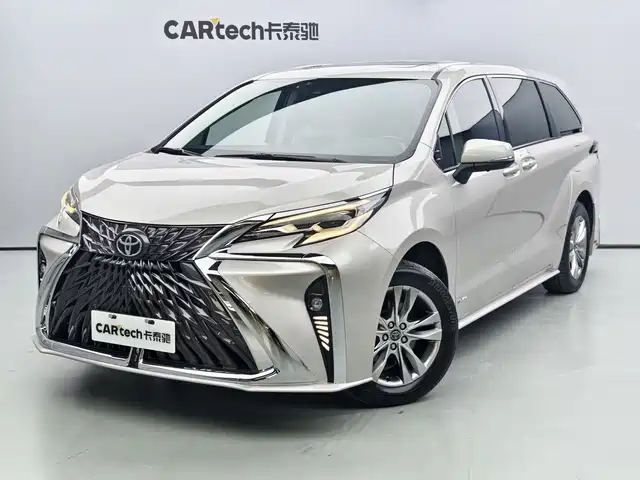 Toyota Sienna 2024