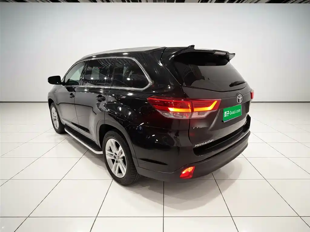 Toyota Highlander 2018 2.0T 4WD Luxury 7-seater China VI фото 5