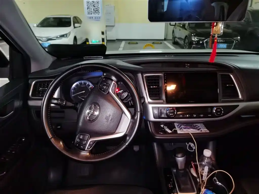 Toyota Highlander 2015 2.0T AWD Luxury Edition 7-seater фото 3