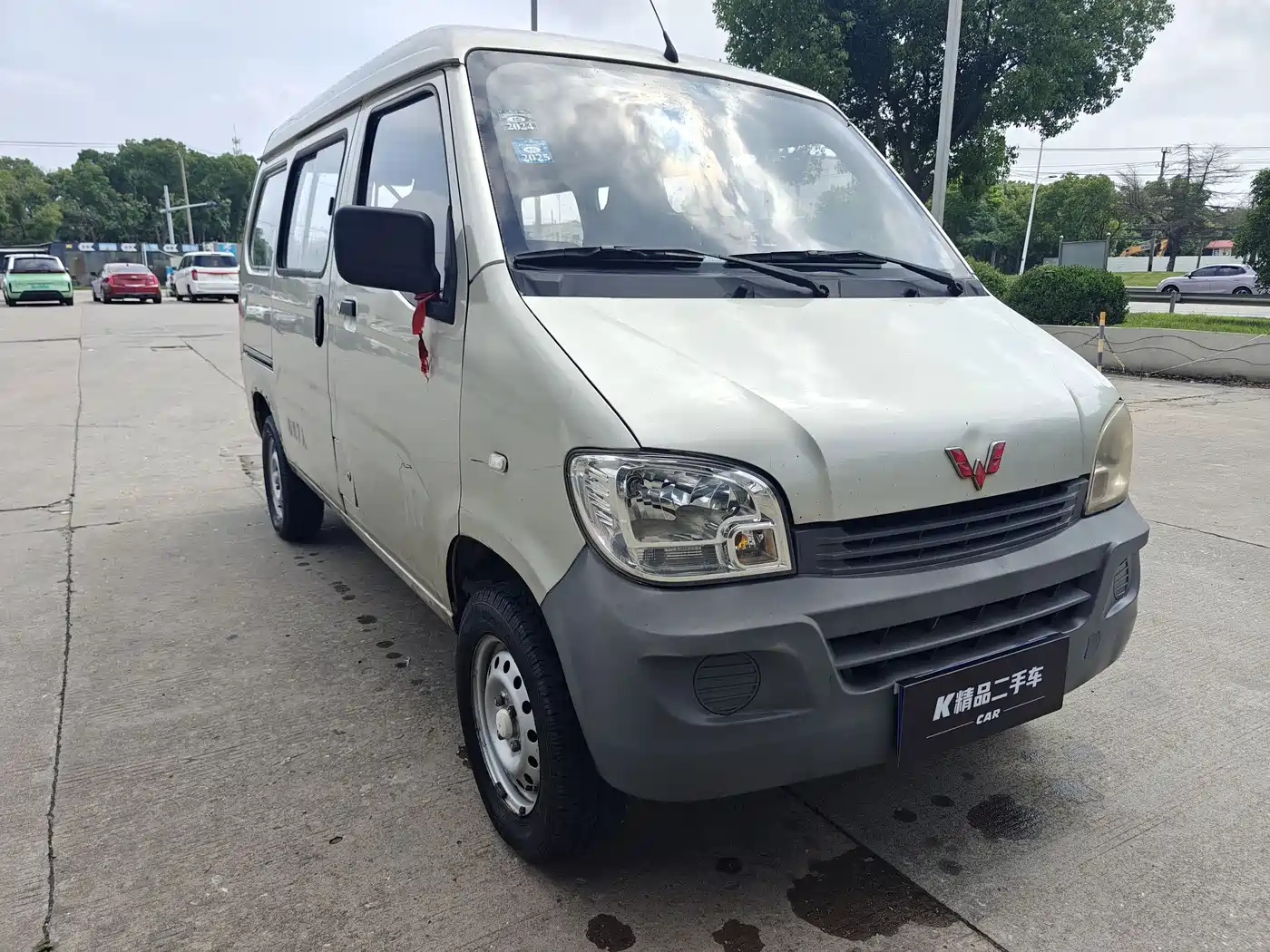 Wuling Motors Wuling Zhiguang 2015 2013 1.0L Practical