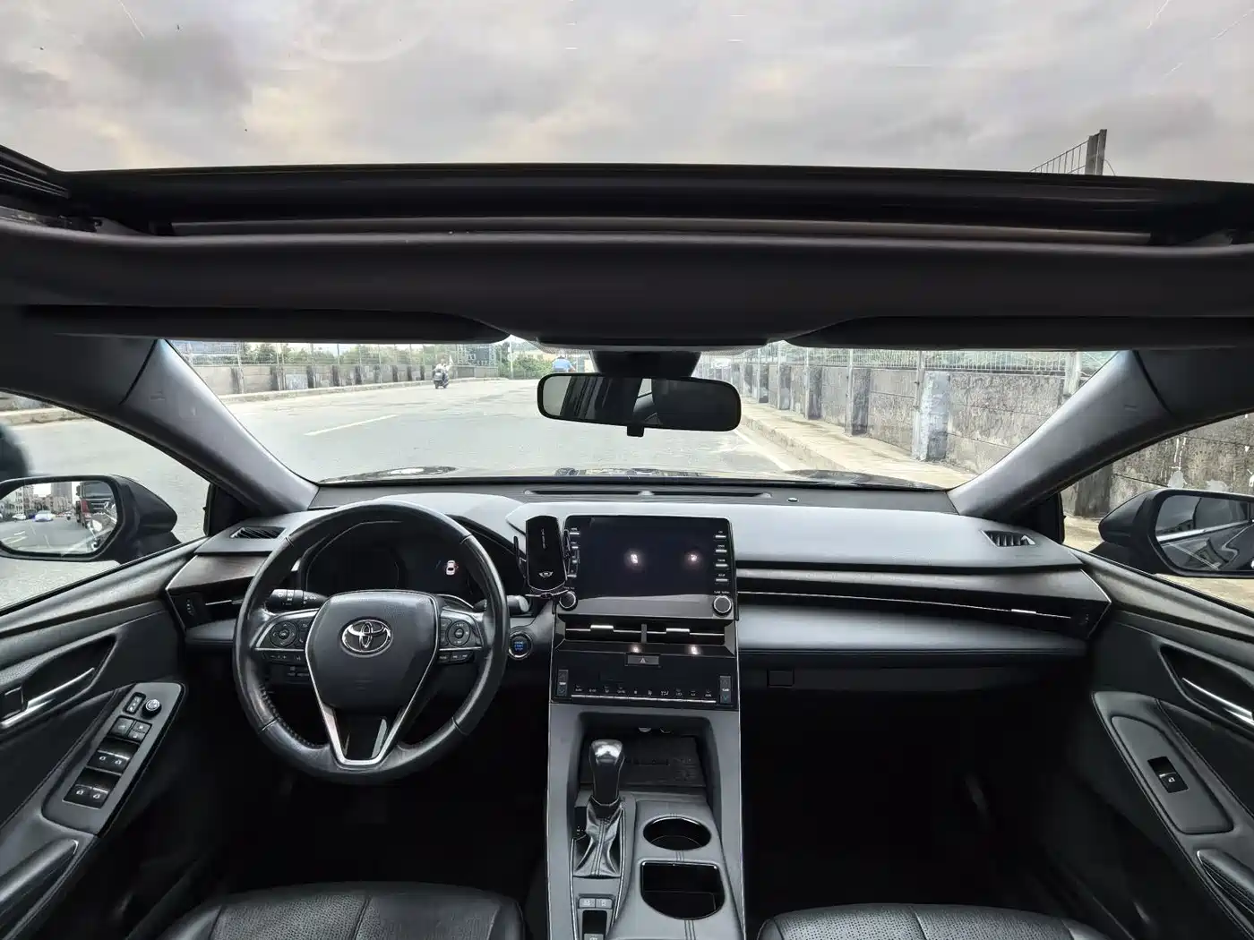 Toyota Avalon 2019 2.0L XLE Premium Edition (China VI) фото 4