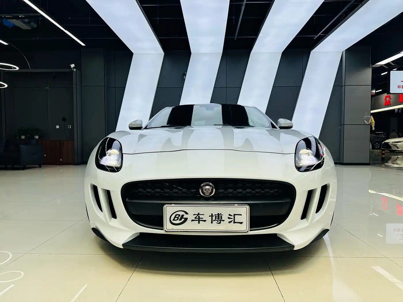 Jaguar F-TYPE 2017 2016 3.0 SC Hardtop