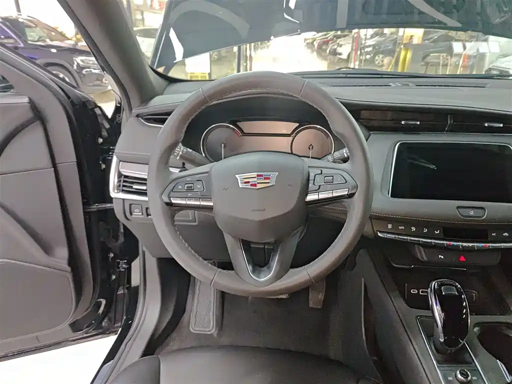 Cadillac XT4 2022 28T FWD Style фото 11