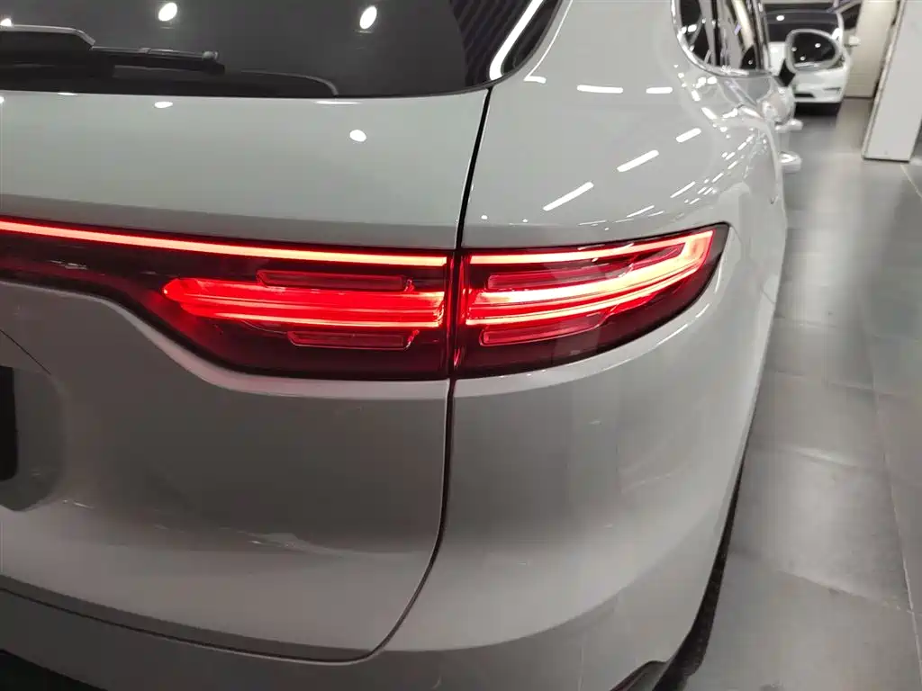 Porsche Cayenne 2019 Cayenne 3.0T фото 8