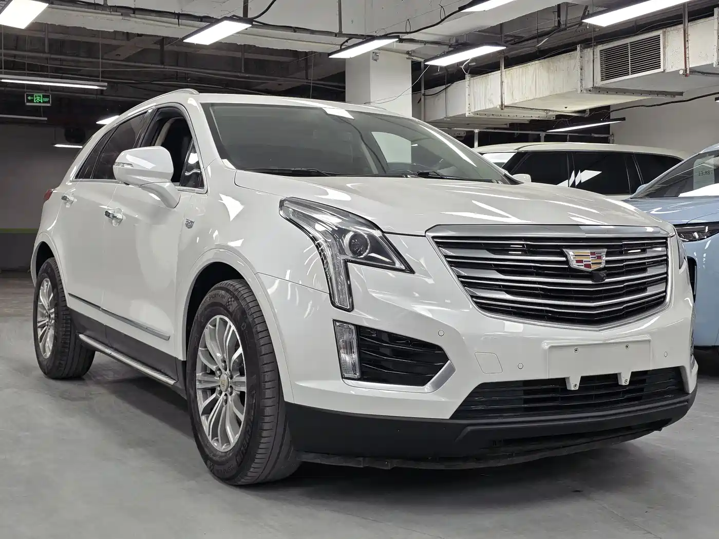 Cadillac XT5 2016 25T Luxury Model фото 3