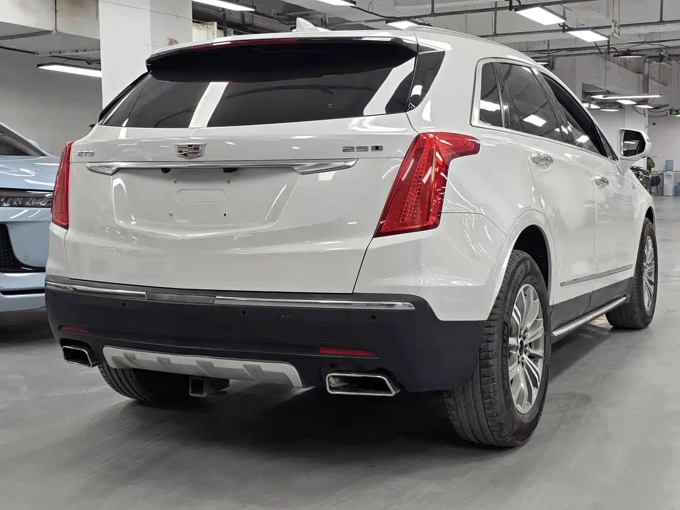 Cadillac XT5 2016 25T Luxury Model фото 13