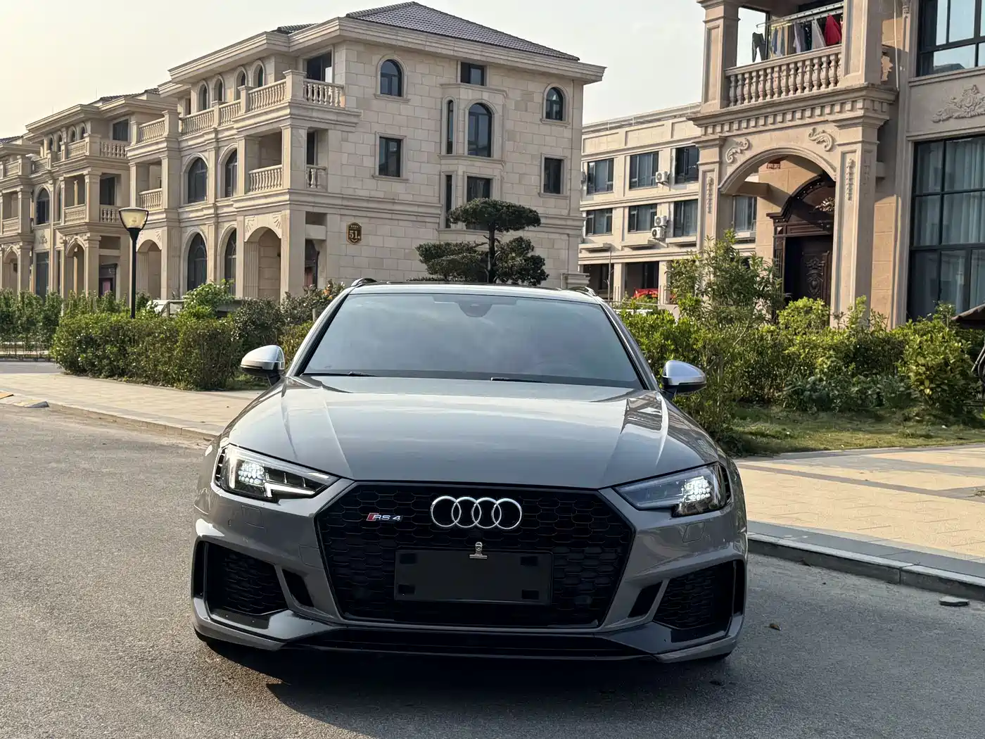 AUDI RS 4
