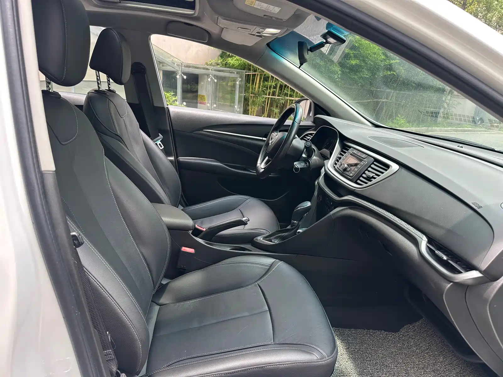 Фото 10 - Buick Excelle