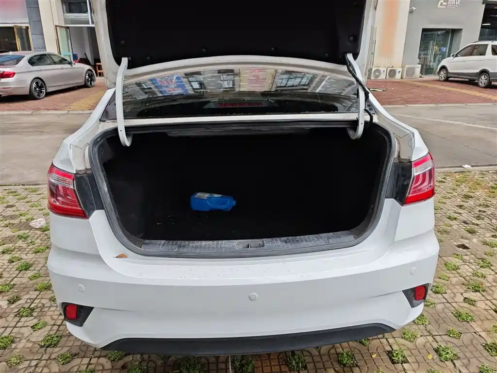 Changan Eado DT 2019 2018 1.6L Manual Intelligent Luxury