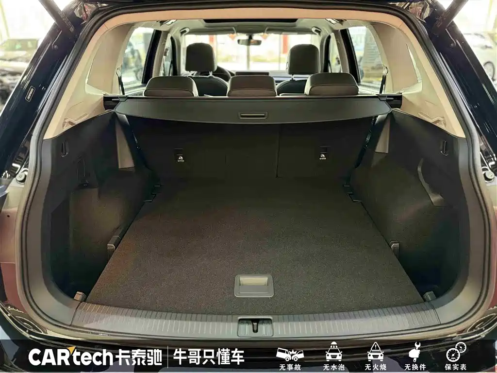 Volkswagen Tiguan L 2024 330TSI Automatic 2WD R-Line Premium Enjoyment Edition фото 14