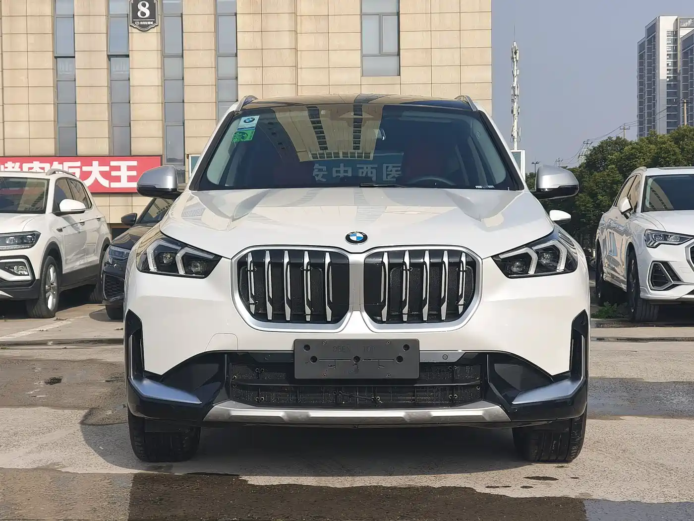 BMW X1 2023 sDrive20Li X Design Package фото 2
