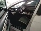 Фото 16 - Geely Emgrand L HiP
