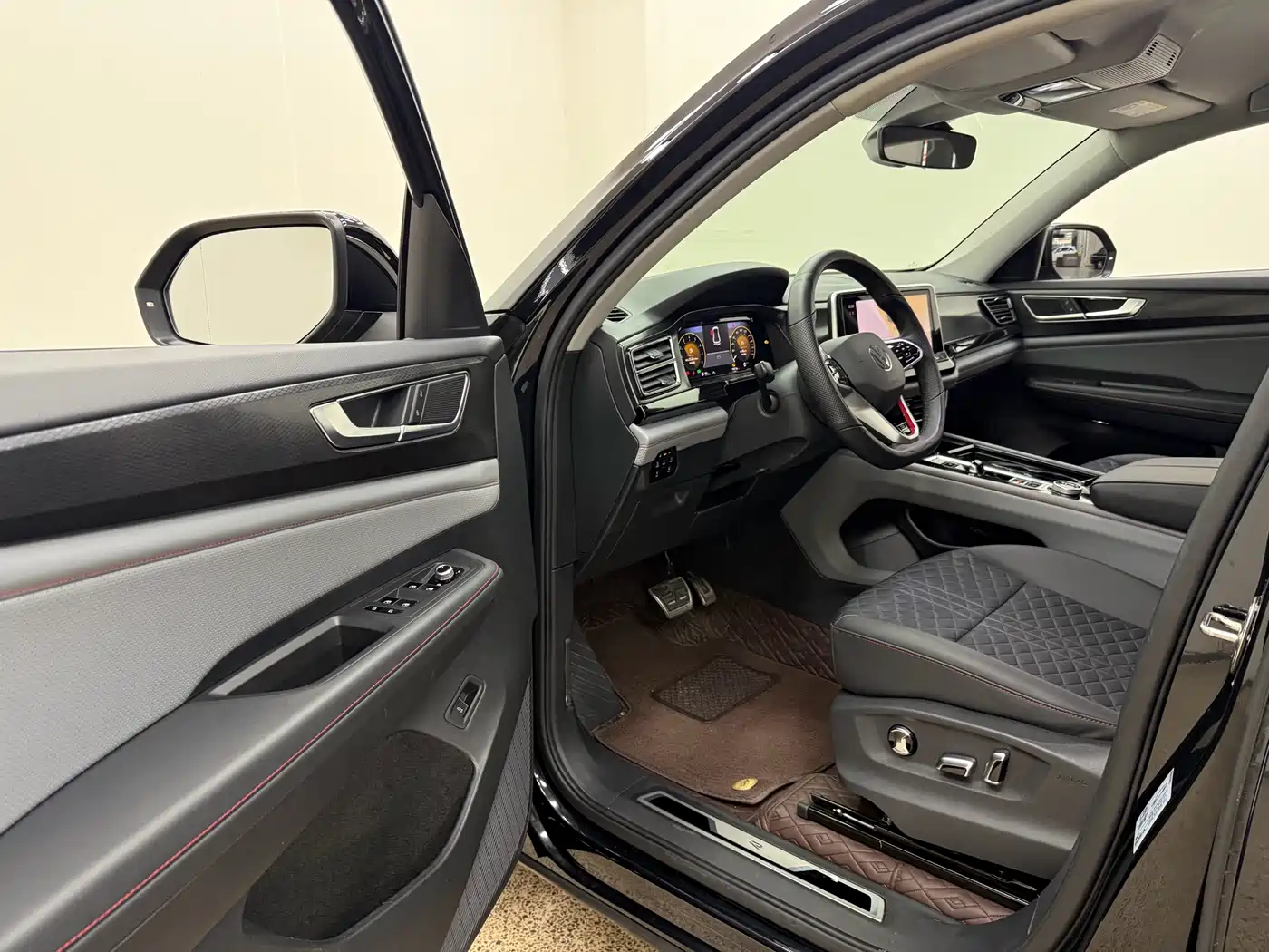 Volkswagen Teramont 2023 Teramont X 380TSI 4WD Luxury Edition фото 14