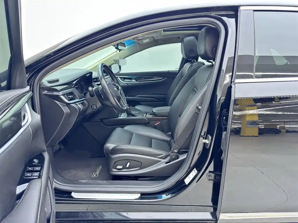 Cadillac XTS 2018 28T Technology фото 20